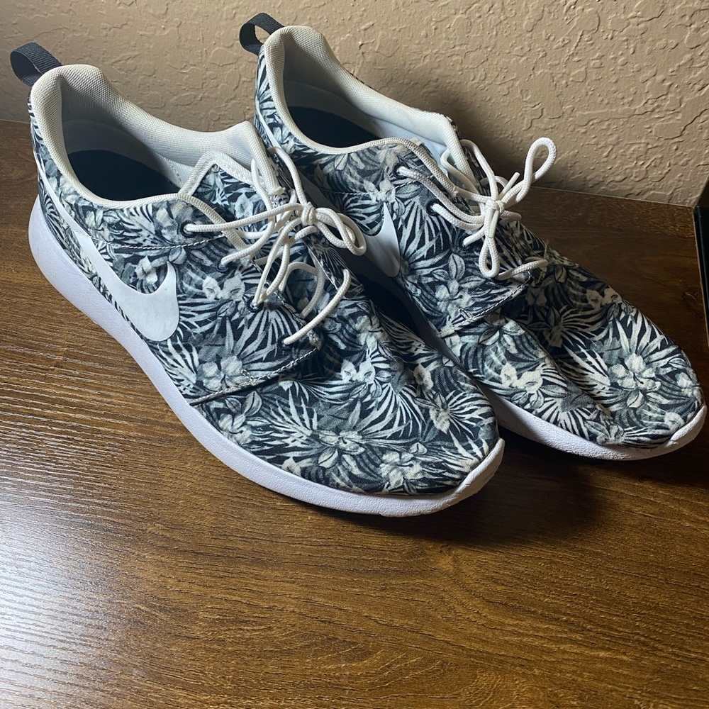 Nike Sneakers Mens size 13